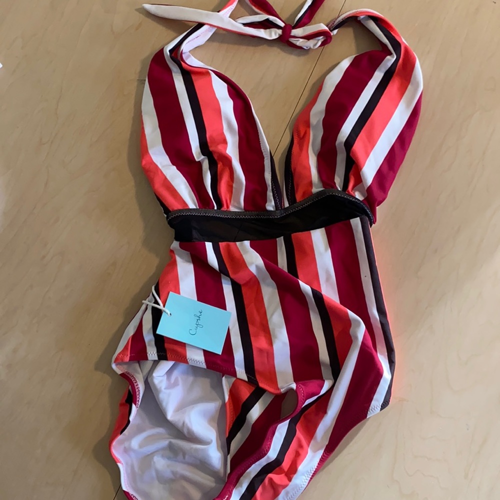 Cupshe Live life on the beach 1 piece swim suit